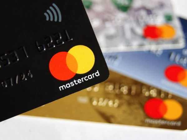 Детальніше про статтю Повернення коштів, списаних без волі клієнта: судова практика